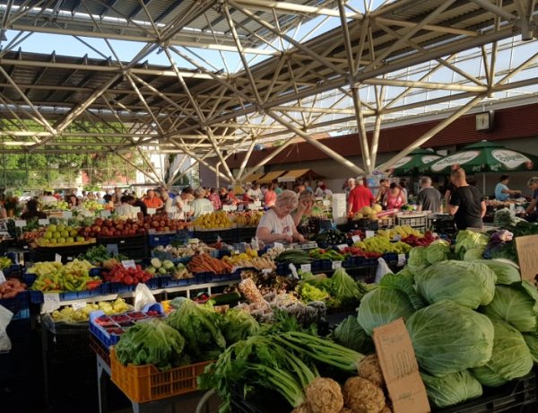 Nagyon népszerű a Búza téri Piaccsarnok - Már kora reggel megtelik vásárlókkal