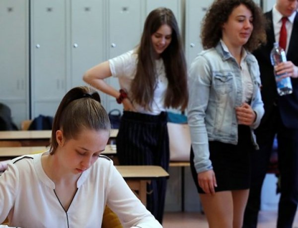 Ma kezdődnek a középszintű szóbeli érettségik – Ez vár a felvételizőkre a hetekben