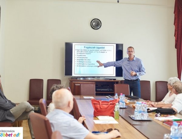 Ülésezett az Idősügyi Tanács - Több fontos témát érintettek 