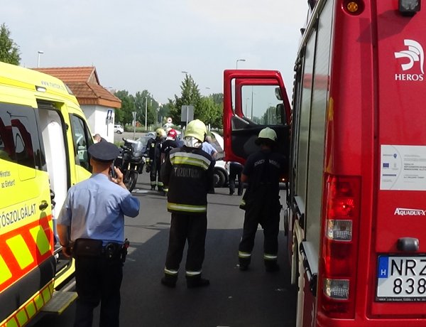 Motoros és haszonjármű ütközött a Törzs utcán péntek délelőtt