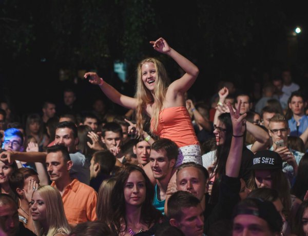 Indul a nyári fesztiválszezon - Új helyszínre költözök idén a népszeű Sóstó Feszt