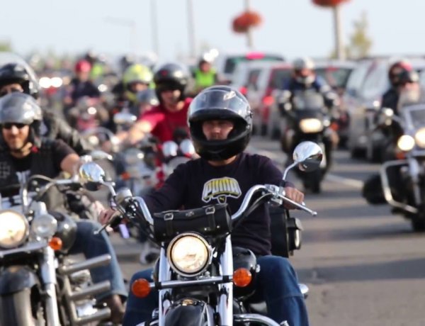 Motoros Tájtúrára csábítják a kétkerekű szerelmeseit? - Hogy milyen izgalmakat rejt?