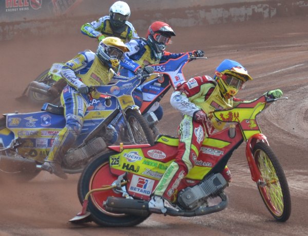 Nincs megállás, újabb EB futam a megyében! A legtehetségesebb salakmotorosok érkeznek