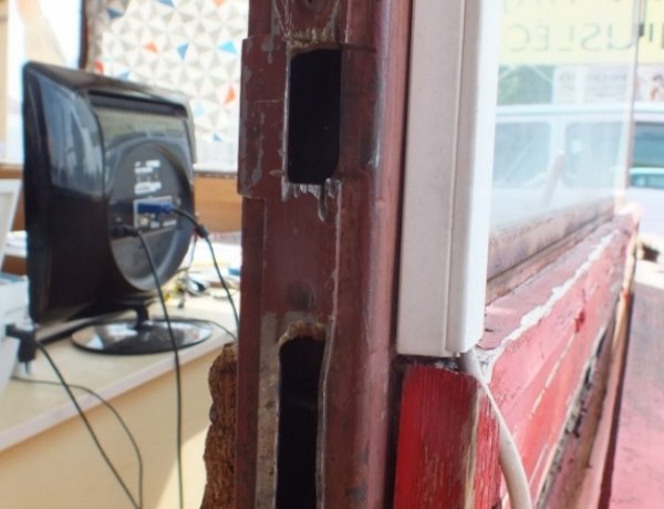 Nyíregyházi autókereskedés irodájába tört be egy 22 éves nyírtéti férfi