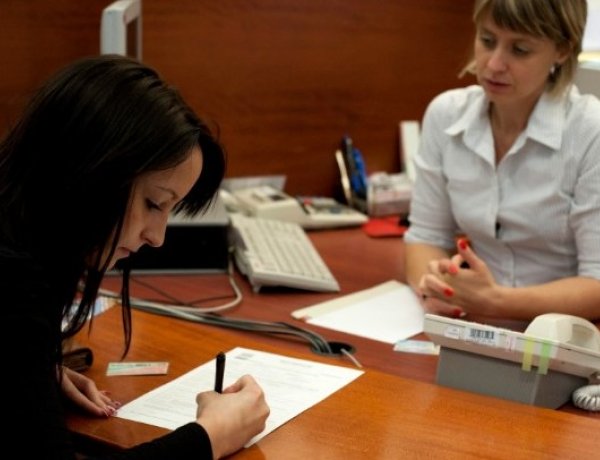 Meghosszabbította a banki adategyeztetés határidejét a parlament