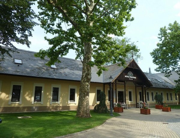 A Hotel Fürdőház wellness részlege és a Júlia Fürdő rövid ideig zárva tart – Részletek itt