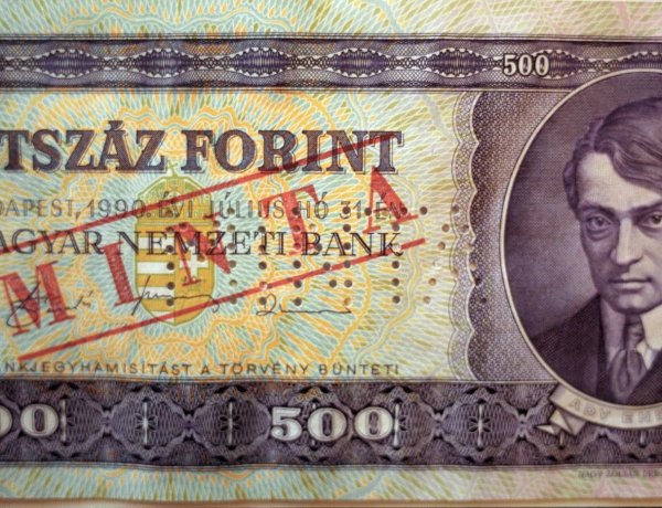 Hamarosan lejár néhány, 20 évvel ezelőtt bevont bankjegy átváltási határideje