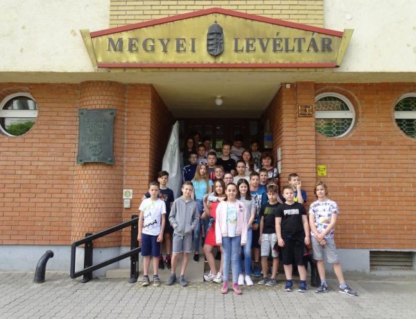 „Hetedíziglen" című családtörténeti levéltárpedagógiai foglalkozás gyerekeknek