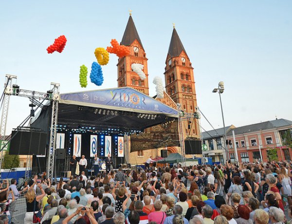 Újabb hírek a VIDOR Fesztiválról – Kirják Róbert és Horváth Illés a Sziesztában jártak!