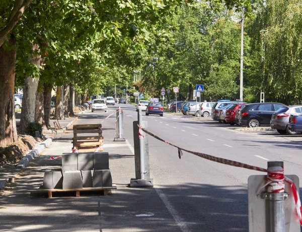 Kezdődjön jó hírrel a nap! Jó ütemben halad a Vasvári Pál utca első szakaszának felújítása