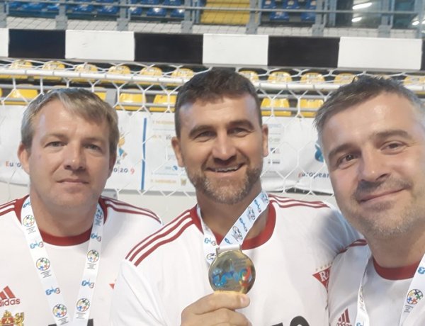 Újabb magyar arany a Masters Játékokon - Bécsi János és kézilabda együttes első lett!