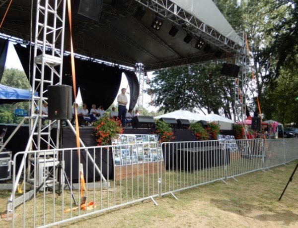 Nyáron is biztonságban a nyugdíjasok – Tiszabercelen tartottak előadást a témában