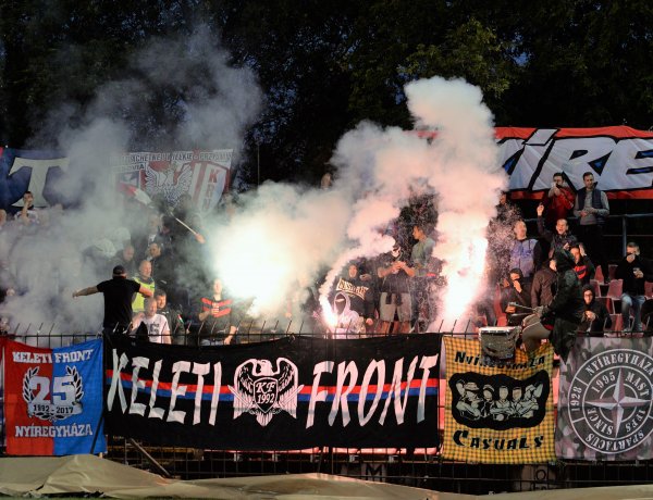 Új szabályok a labdarúgásban - már a hétvégi bajnokikon bevezetik