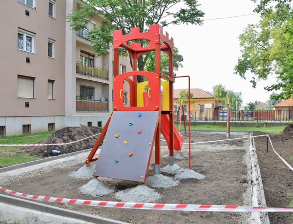Közösségi és játszóterek - Folyamatosan fejleszt az önkormányzat