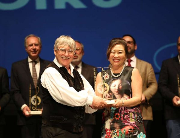 Érkezés Portugáliából, indulás a Fülöp-szigetekre - A Cantemus nyáron sem áll le