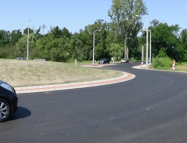 Elkészült a körforgalom Nyíregyháza és Nyírtelek között     