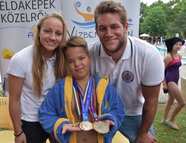 Ifjúsági világbajnok és LEN Kupa győztes  - vízilabdások látogatták meg az Aqua SE-t