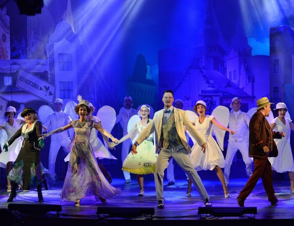 Rózsakert Szabadtéri Nyár - Meseautó, a Móricz Zsigmond Színház előadása