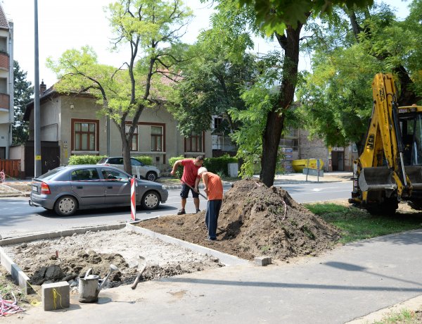 Folyamatosak az útfelújítások Nyíregyháza több pontján is   