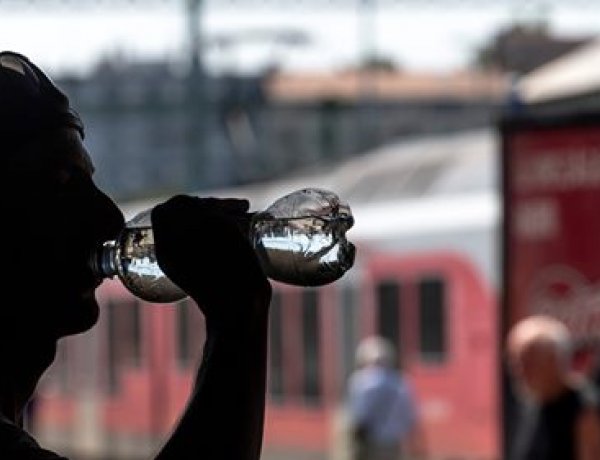 Életbe lépett az országos tisztifőorvos által elrendelt hőségriasztás