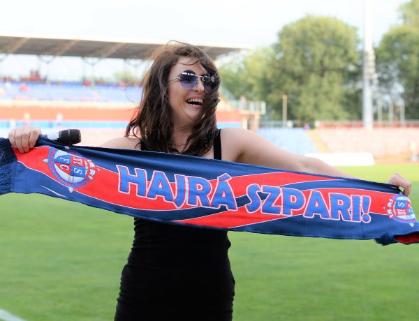 Hallotta már a Szpari új indulóját? Ha nem, akkor most megmutatjuk! 