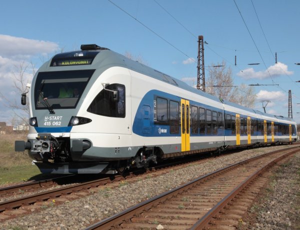 Változik a vasúti menetrend a hosszú hétvégén: itt vannak a részletek!