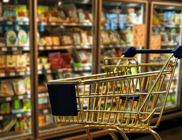 Nébih: Fokozott figyelmet igényelnek az élelmiszerek a nyári melegben