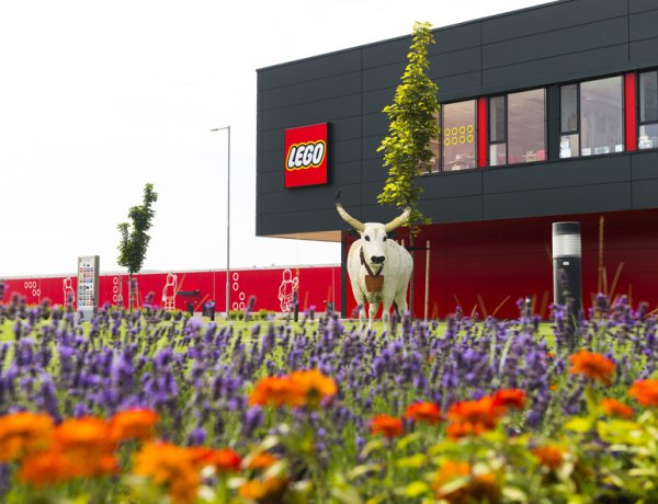 Nyereséggel zárt és tovább bővít a LEGO Nyíregyházán - Globális növekedésben a csoport