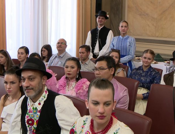 Egzotikus fellépőkkel kezdődött a 9. Nyírség Nemzetközi Néptáncfesztivál Nyíregyházán!