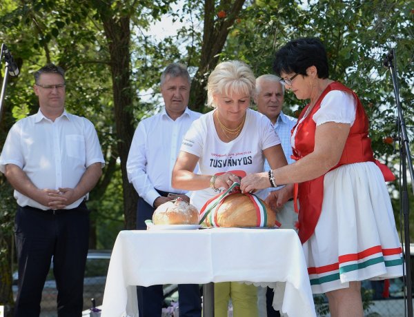 Rozsréti vigasságok - Kenyérszentelés, főzőverseny és színes programok vártak mindenkit