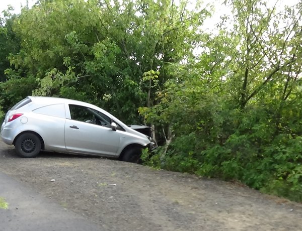 Elvesztette uralmát járműve felett és árokba hajtott egy sofőr Nyírjestanyánál