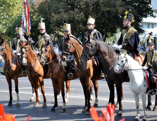 XVI. Huszártalálkozó Nyíregyházán - Fontos, hogy a huszárság szelleme tovább éljen