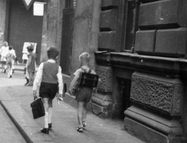 Fontos a jó választás: az orvosok szerint ilyen a megfelelő iskolatáska