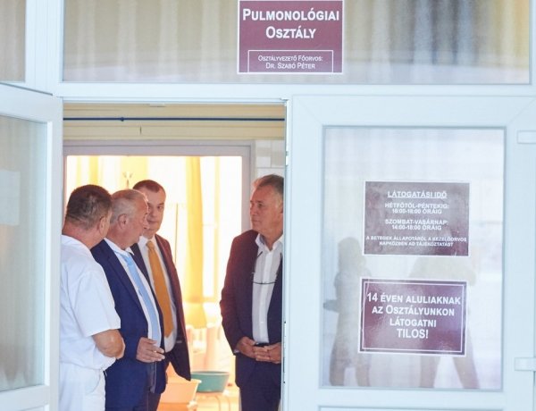 Befejeződött a Pulmonológiai Osztály felújítása a Sóstói úti kórházban