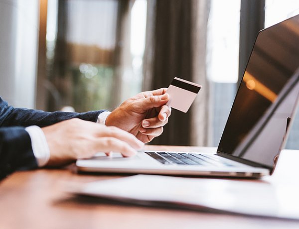 Biztonságosabb lesz az online vásárlás: szeptember 14-től jön a változás!