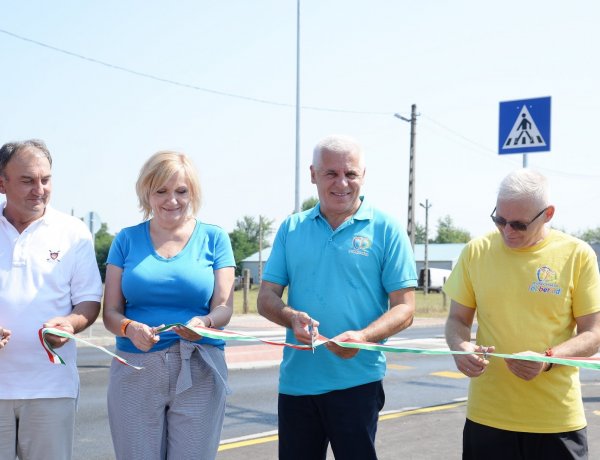 Biciklitúrás átadót tartottak ma! Elkészült a borbányai kerékpárút!