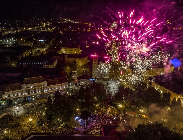 Fantasztikus légifotók – Tűzijátékkal zárult a Sunshine FM születésnapja