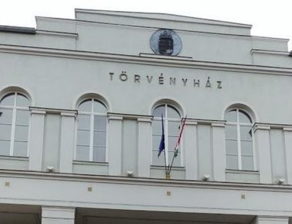 Értékes Esték - a Nyíregyházi Törvényszék épülete, mint nemzeti értékünk