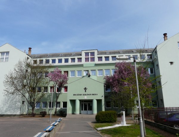 Két Erasmus+ mobilitási programra is sikeresen pályázott a Bem iskola