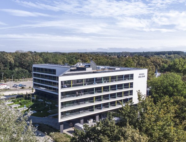 Az utolsó simításokat végzik a sóstói új, négycsillagos, 122 szobás szállodában