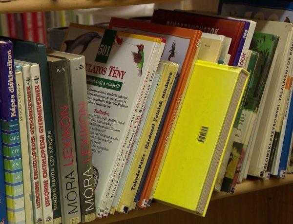 Együttműködési megállapodás – Olvasópont nyílt a nyíregyházi Jósa András Oktatókórházban