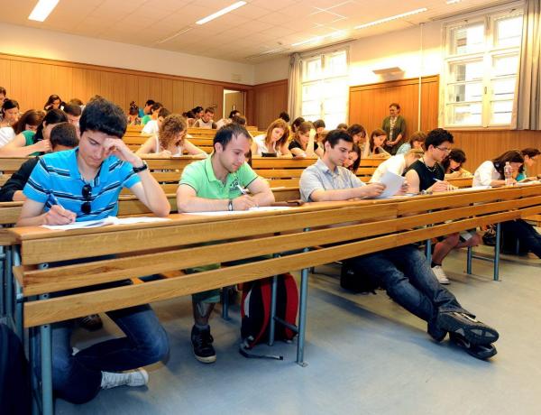 Decemberben jelenik meg a felsőoktatási felvételi tájékoztató