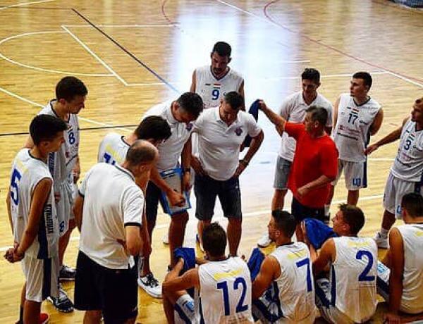 Győzelem az edzőmeccsen – A Vasas ellen játszottak a férfi kosarasok