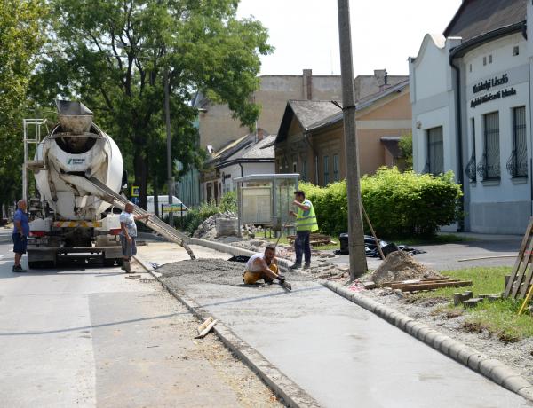 Évtizedes adósságokat dolgozunk le a fejlesztésekkel - Átgondolt stratégia mentén