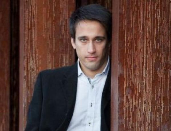 Munkában a zeneszerző, premierek előtt a színház - A Szieszta vendége volt Nyitrai László 