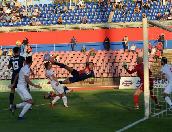 Vereség a hajrában - a Vasas elvitte a pontokat Nyíregyházáról