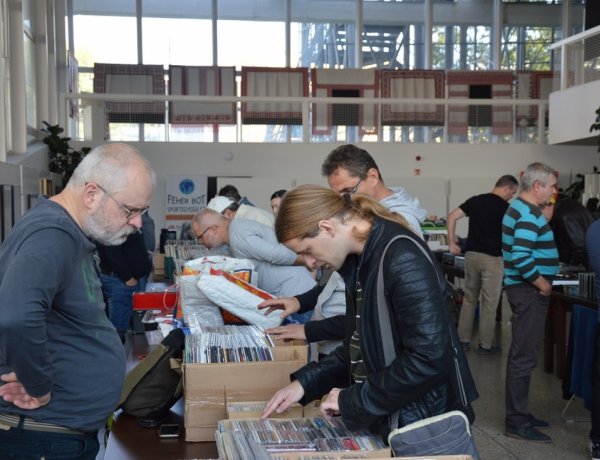 Ismét megrendezik a Nyíregyházi Média és Zene Börzét a Váci Mihály Kulturális Központban