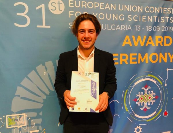 Zsigó Miklós nyíregyházi gimnazista különdíjat kapott az EU Fiatal Tudósok Versenyén