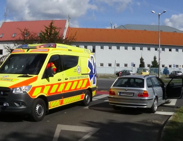 Vezetés közben lett rosszul egy sofőr a Szent István és az Ady Endre utca csomópontjánál