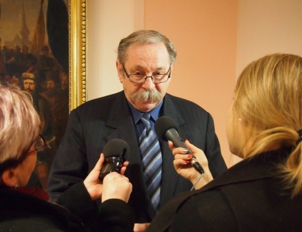 Messze van a nyíregyházi kaszárnya - A könyv Nyíregyháza helyőrség történetét dolgozta fel